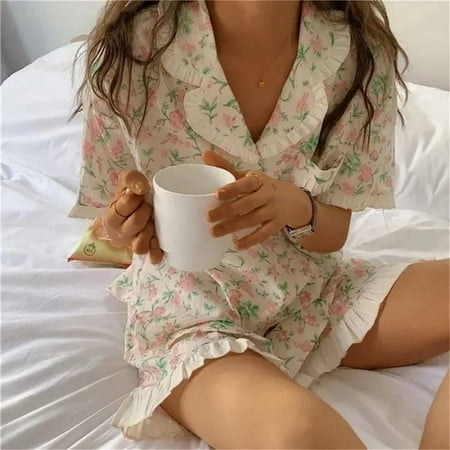 

QWZNDZG Women s Pajamas Set Floral Print Casual Lounge Wear Short Sleeve Tops+Shorts Ruffles Pyjamas with Pocket Sleepwear (Color : B Size : X-Large)