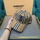 thumbnail image 2 of Burberry Gorra Universal Moda Color A Juego Cuadros Hombres Mujeres De Béisbol, 2 of 3