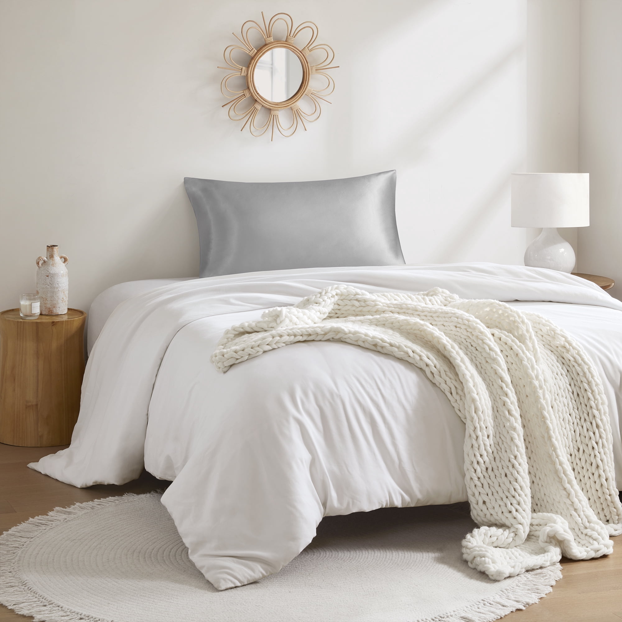 Mainstays Satin Pillowcase – Standard – Silver Grey – Frizz Control & Cooling Comfort – 1 Pack