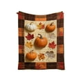 thumbnail image 2 of Manta de franela con estampado digital de calabaza, hoja de arce y frutas, ideal para el sofá o para una siesta., 2 of 6