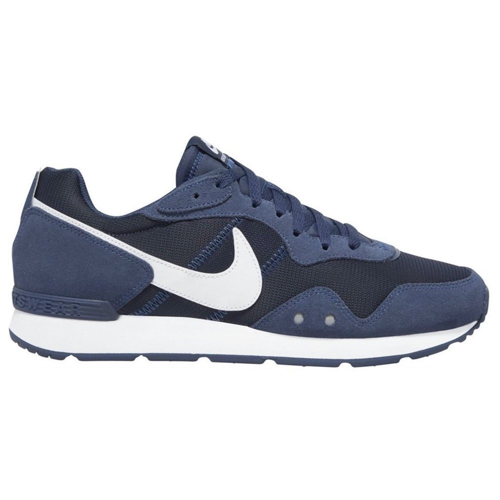 nike men's venture runner sneaker