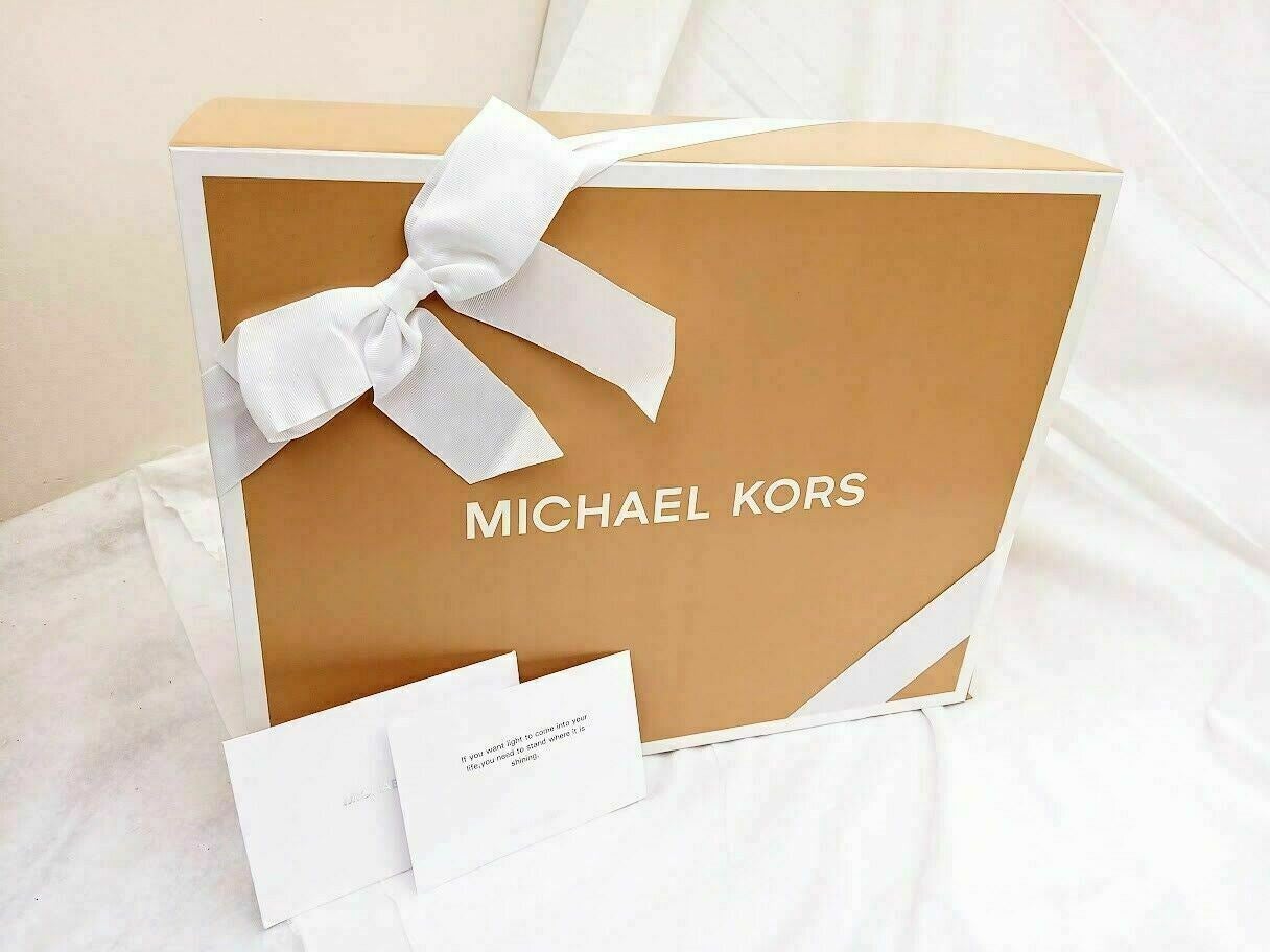 michael kors gift packaging