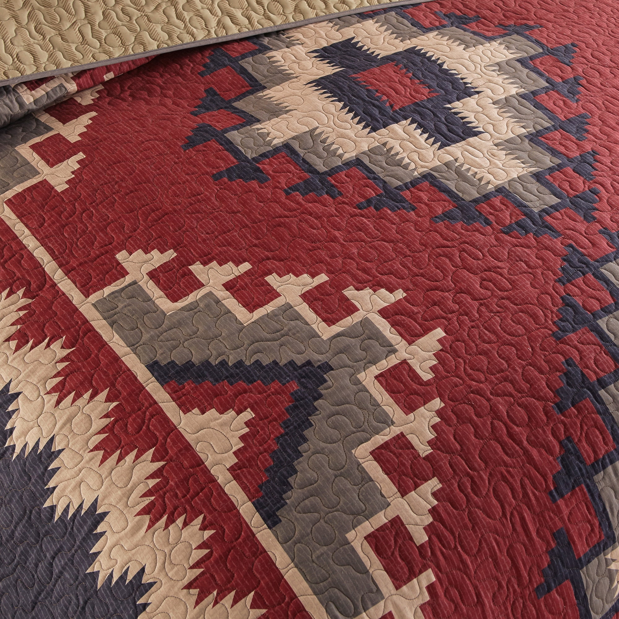 Donna Sharp Mojave Red 3PC Polyester King Quilt Set -Southwest Design Quilt and Shams - Machine washable