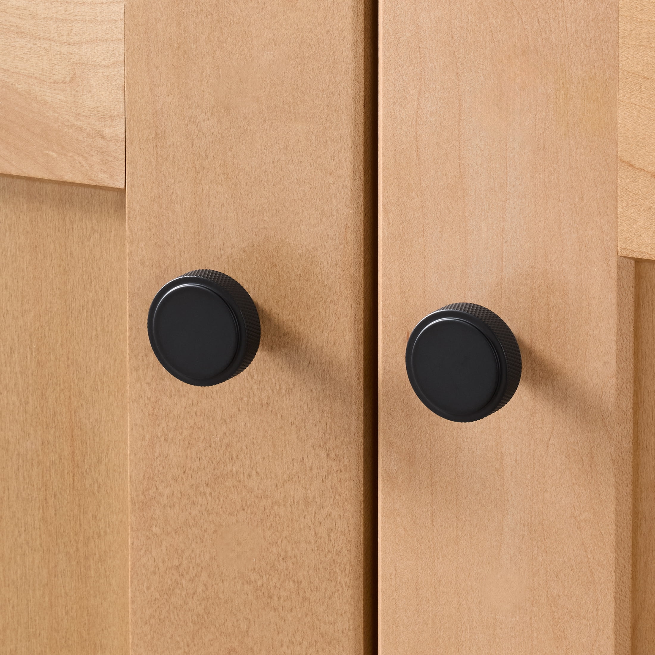 Better Homes & Gardens 1.18" Knurled Knob, 2 Pack, Matte Black