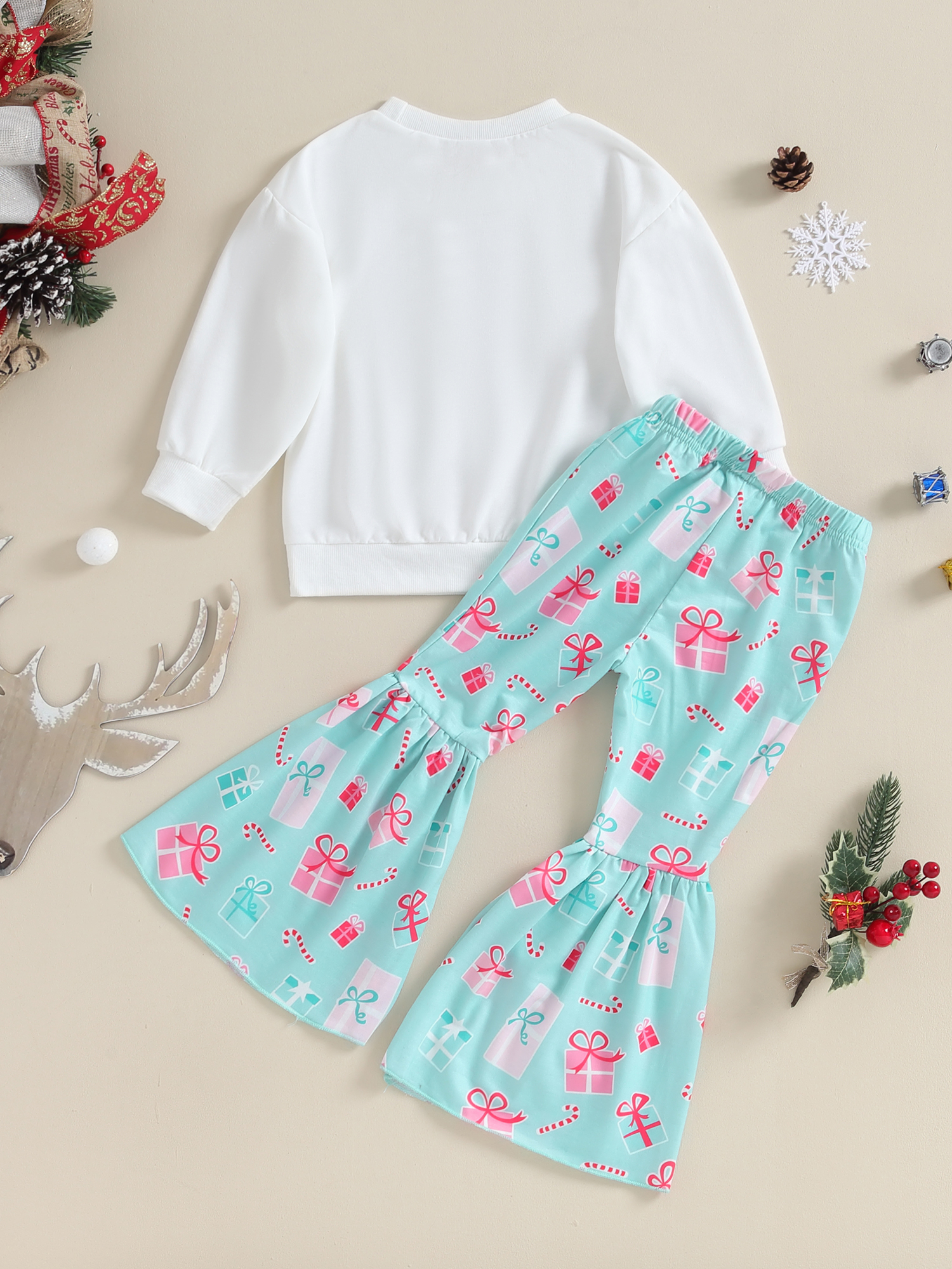 Suealasg 2PCS Kids Girl Christmas Outfits Clothes 4T 5T 6T 7T Child Long Sleeve Santa Claus Print Sweatshirt+Gift Box Print Pants Sets Little Girls Christmas-themed Clothing