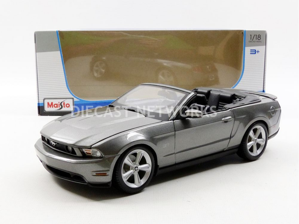 maisto 2010 ford mustang gt convertible