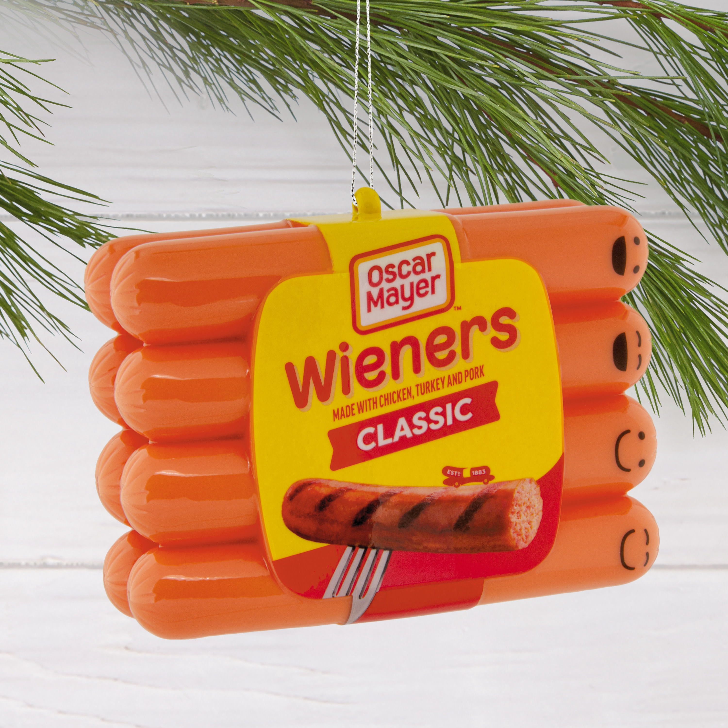 Hallmark Christmas Ornament (Oscar Mayer Classic Wiener, Shttrprf), 1 Count