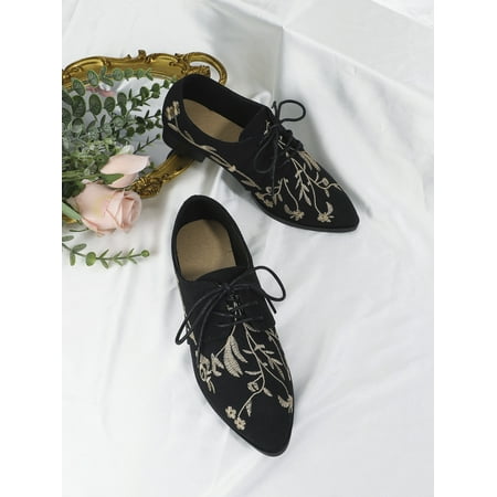 

Floral Embroidery Lace-up Front Flat Oxfords Women‘s Footwear