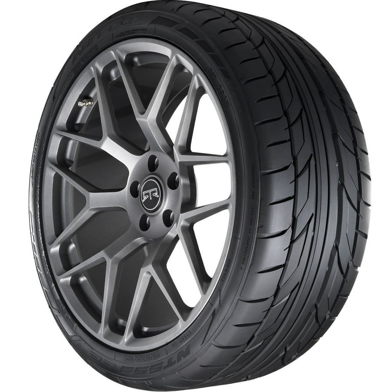 88　NITTO NT555 G2 245/40R20 バリ溝！2本！ 88 NITTO NT555 G2 245/40R20 バリ溝！2本！ Amazon.com: Nitto