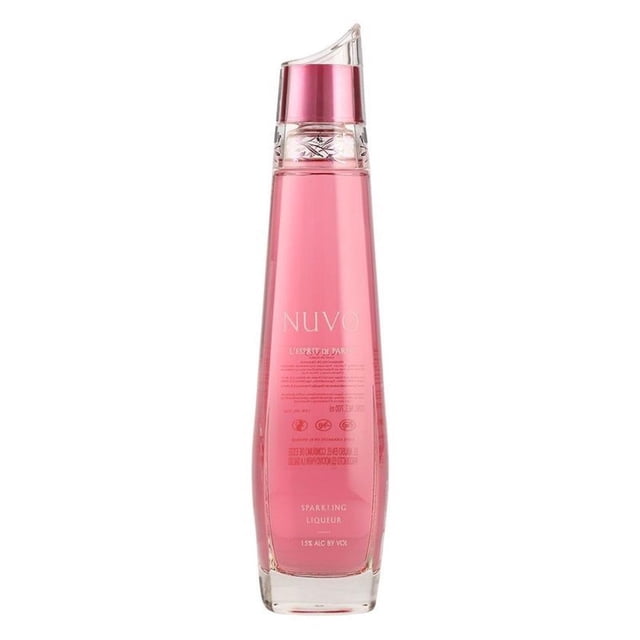 paquete de 3 licor nuvo 700 ml nuvo paquete de 3 botella rosada de licor Nuvo 700 ml, vista frontal centrada de una botella alta y cónica con cuerpo translúcido rosado y tapón transparente con detalle metálico rosa, marca 'NUVO' impresa en el frente y texto de contenido legible en la parte baja; a menudo usado para preparar cocteles.