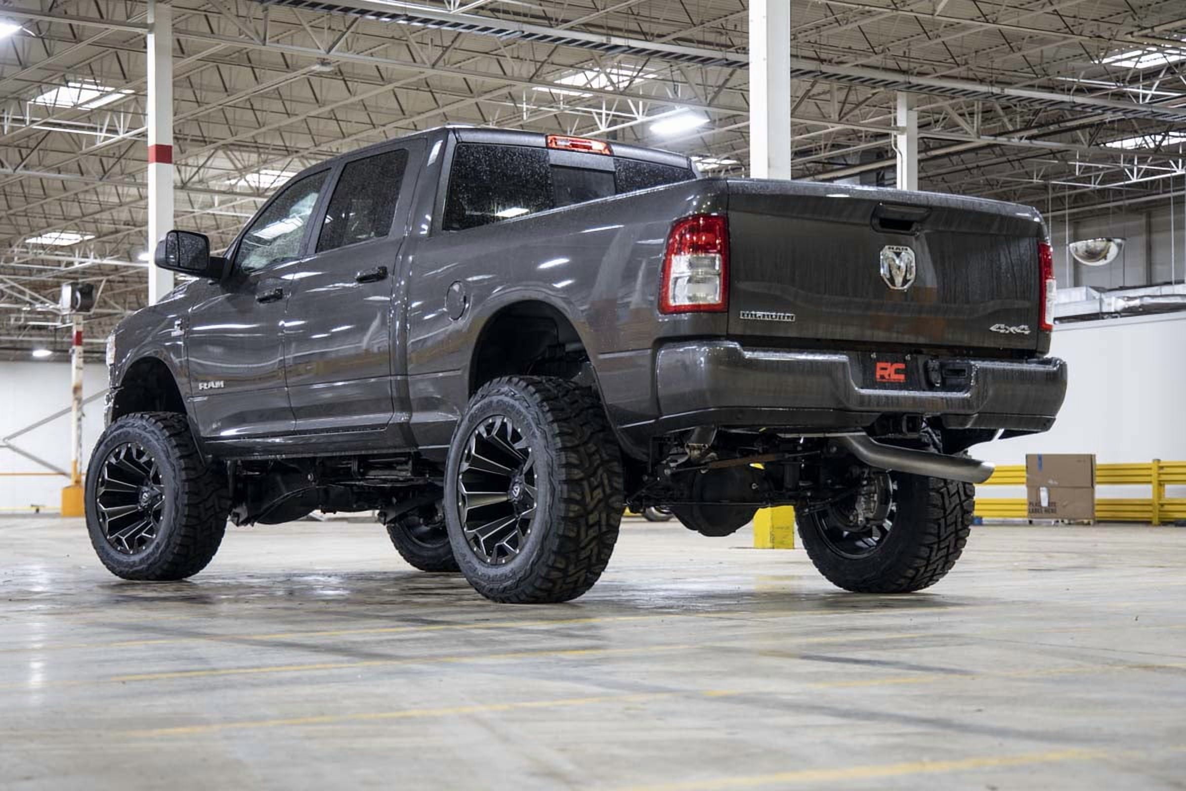 Rough Country 5" V2 Lift Kit for 19-24 Ram 2500 w/Non-AISIN Transmission - 38370