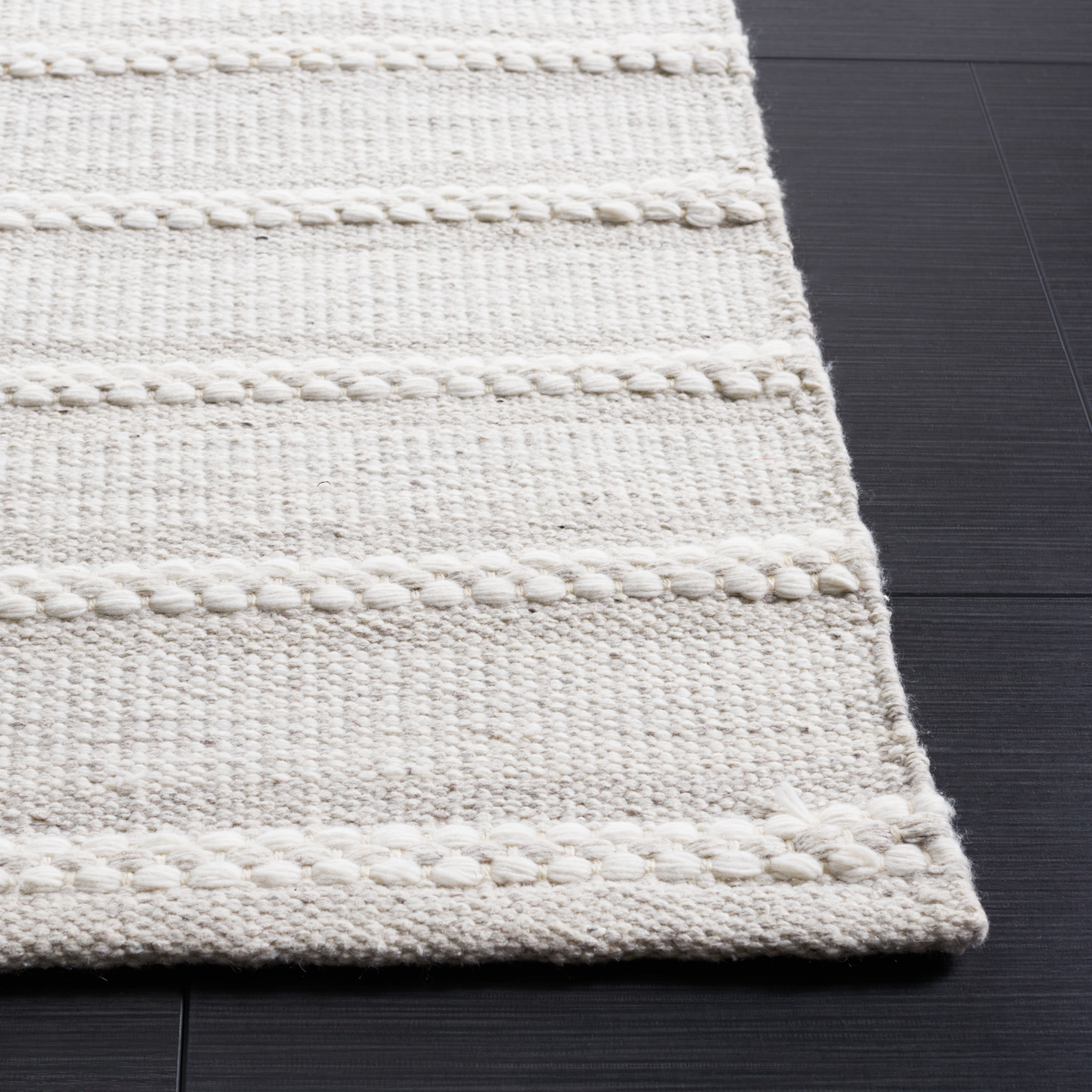 Safavieh Kilim Mayra Striped Polyester Area Rug, Light Gray/Ivory, 3' x 5'
