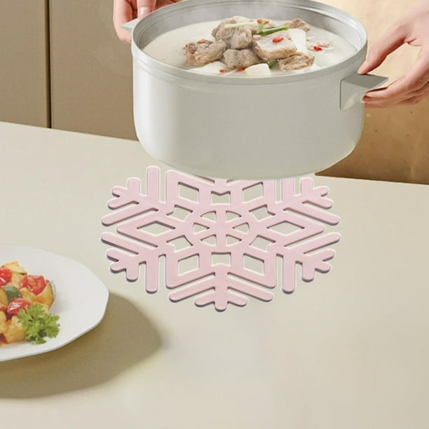 Snowflake Dining Table Mats Heat Insulating Mats Geometric Snowflake Mats Bowl Mats Kitchen Hollow Out Saucer