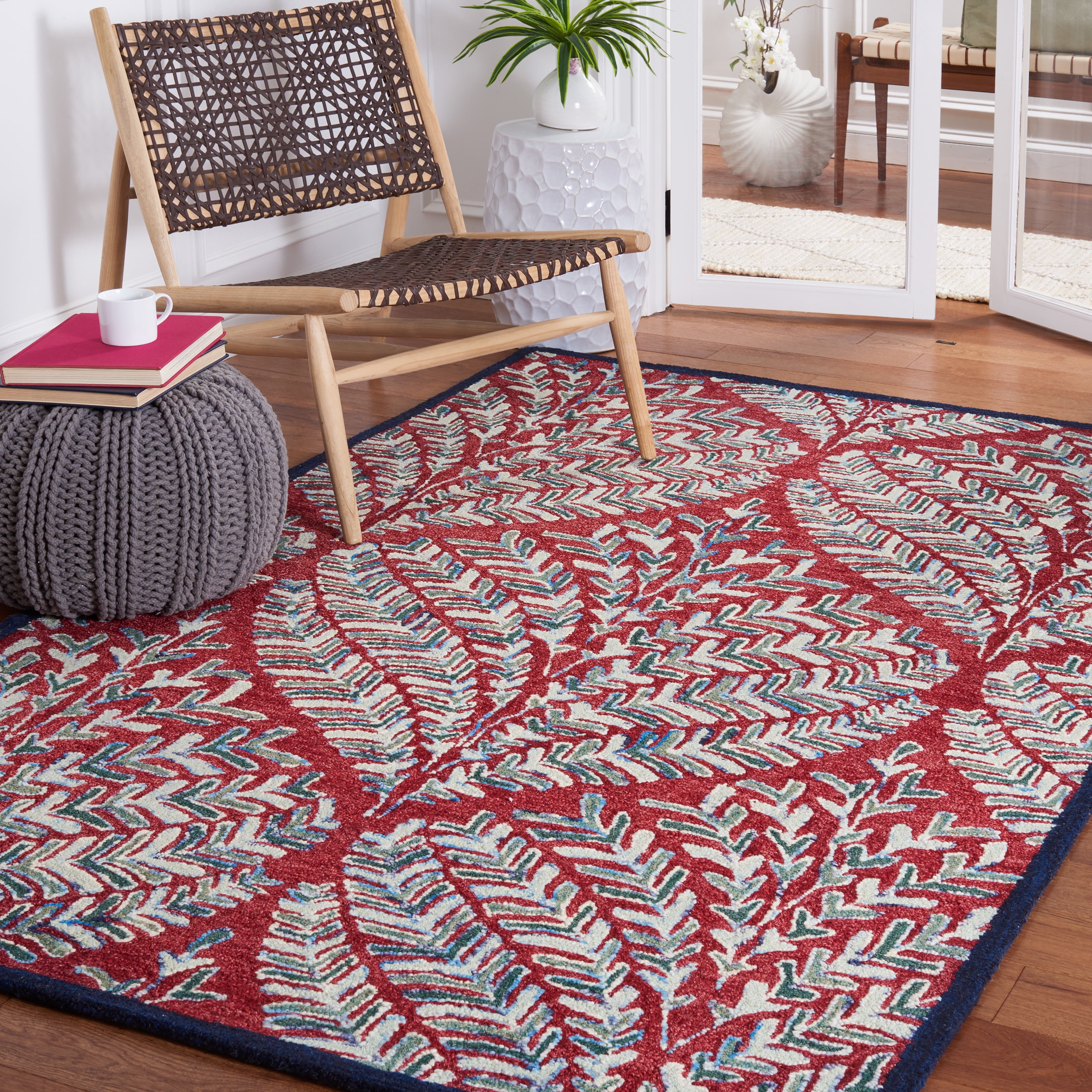 SAFAVIEH Capri Proinsias Leaves Wool Area Rug, Red/Green, 4' x 6'