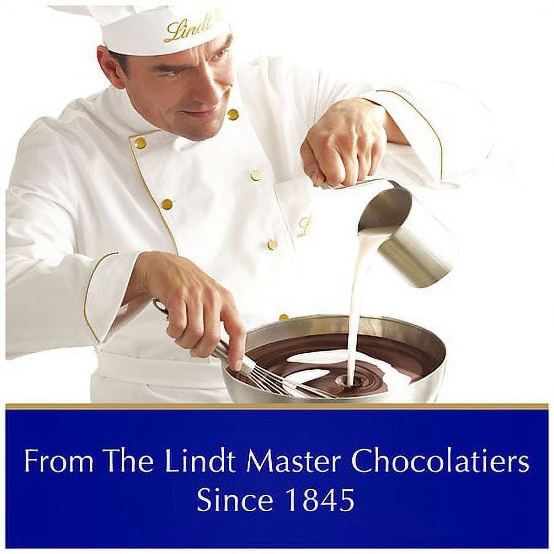 Lindt Classic Recipe Milk Chocolate Bar (Packaging May Vary)4.4oz Pack of 2