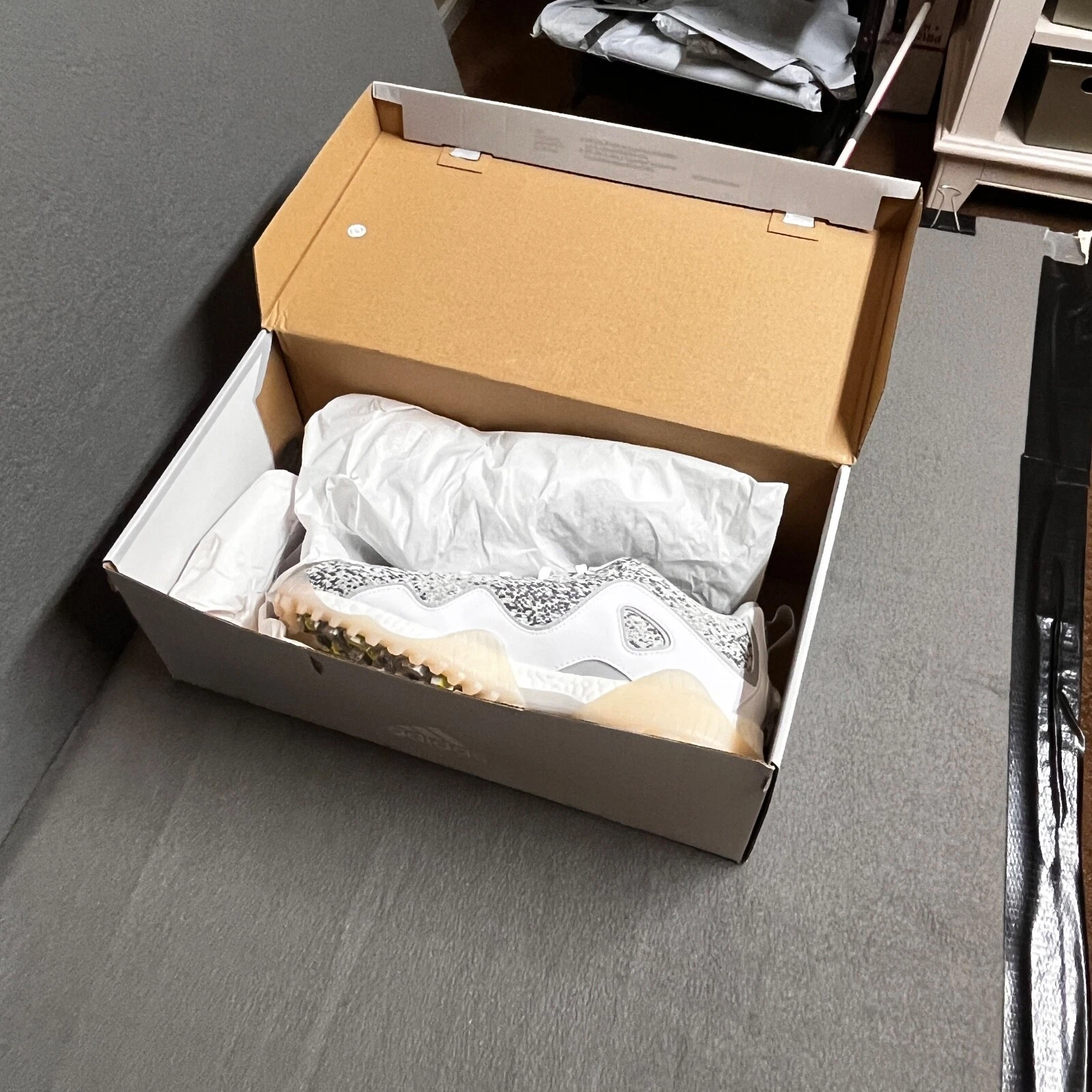Adidas CodeChaos 21 Boost $150 Golf Shoes Spikeless Gray  display picture 1