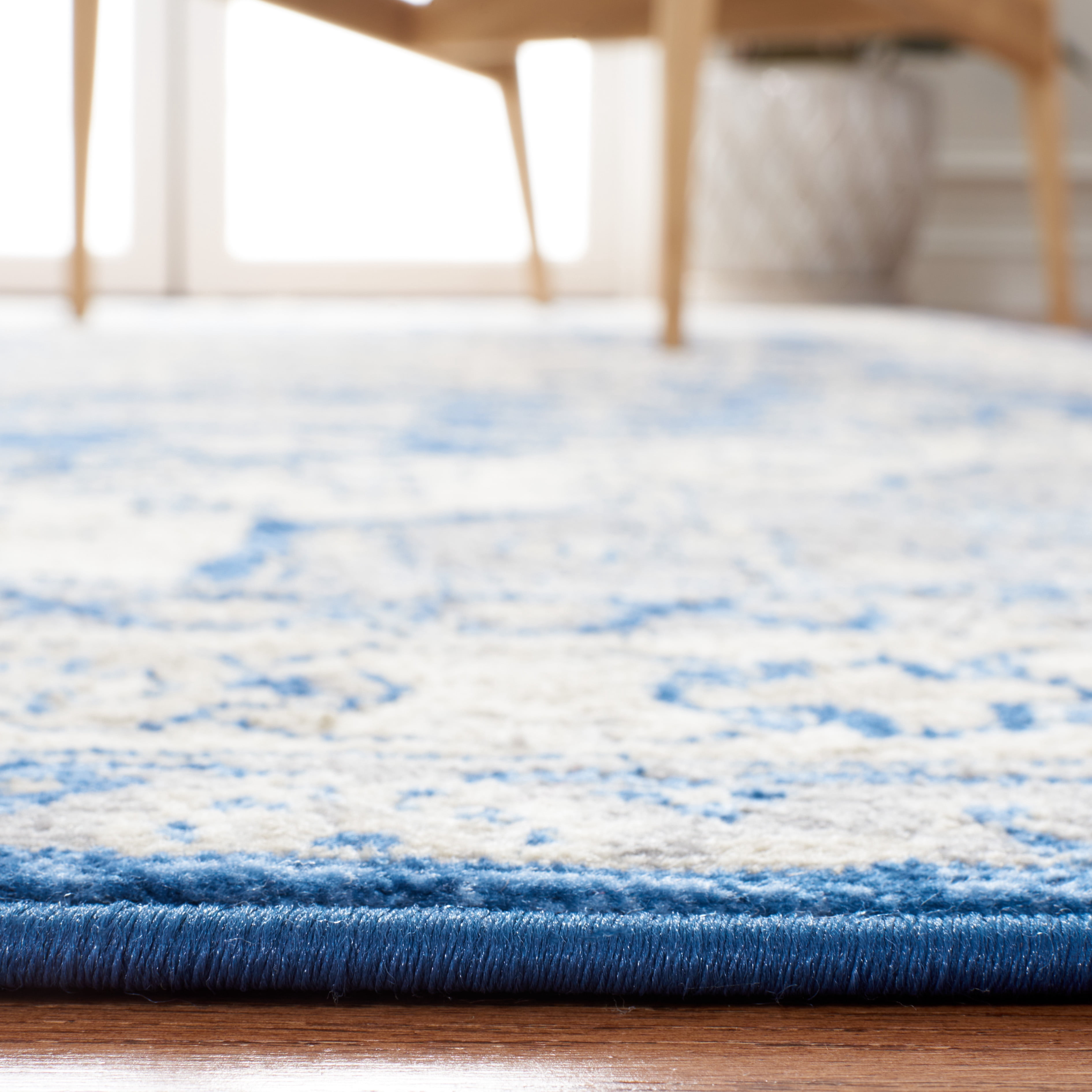 SAFAVIEH Brentwood Ezra Oriental Area Rug, Navy/Gray, 4' x 6'