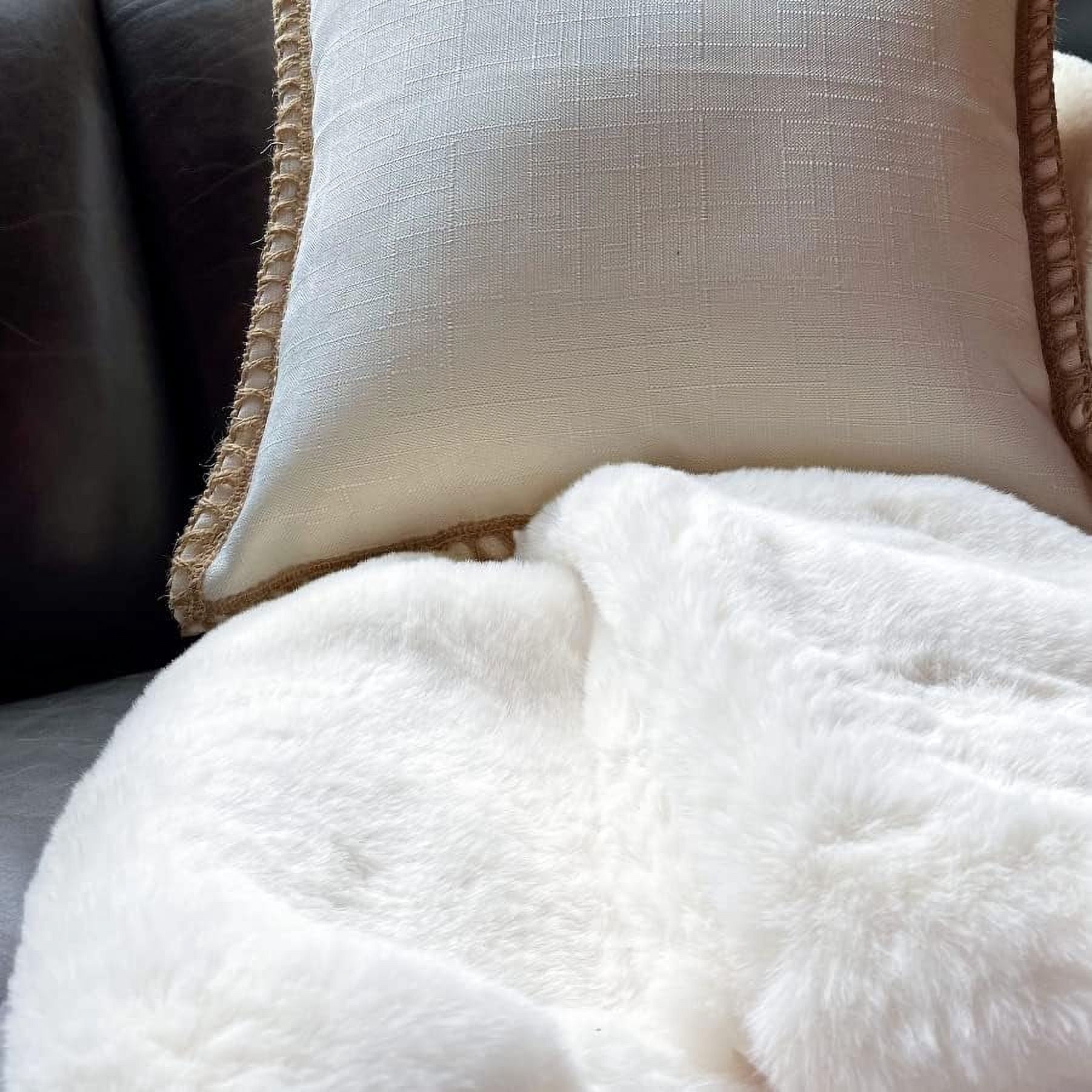 ORINOVA White Rug 8x10 Washable Rug for Living Room Faux Fur Area Rug For Bedroom Fluffy Rugs Teen Room Rectangle Rug