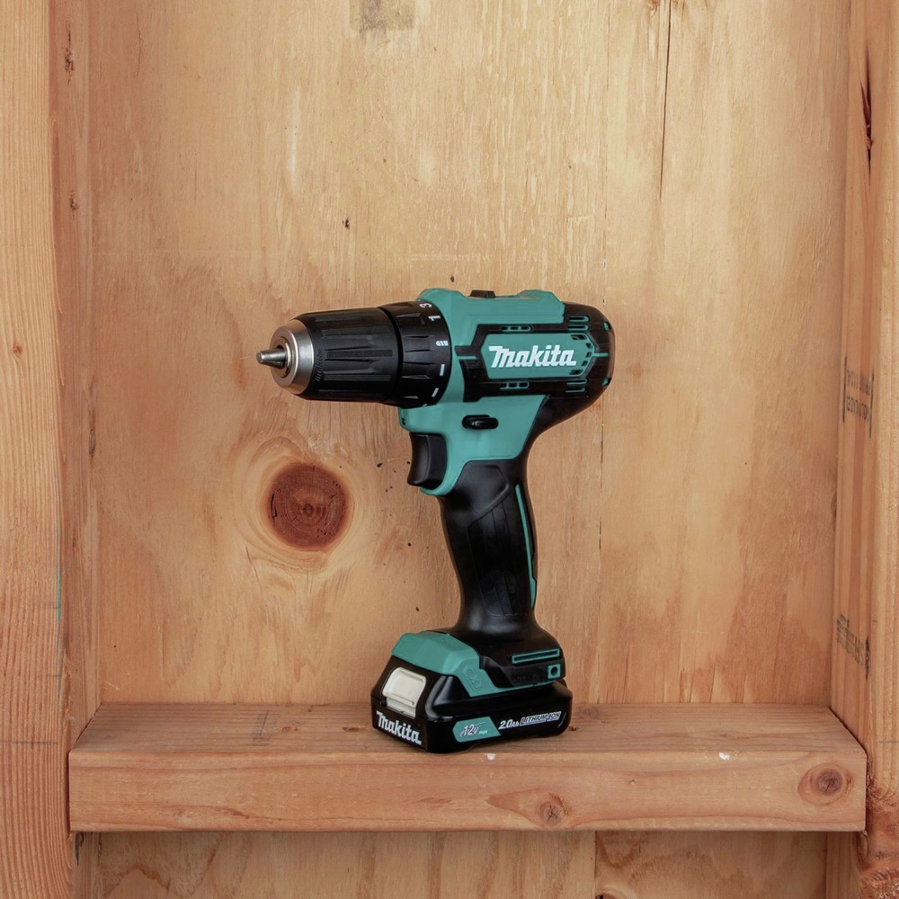 Makita FD09R1-R 12V MAX CXT Lithium-Ion 3/8 in. Cordless Drill Driver Kit with 2 Batteries (2 Ah) (Refurbished)