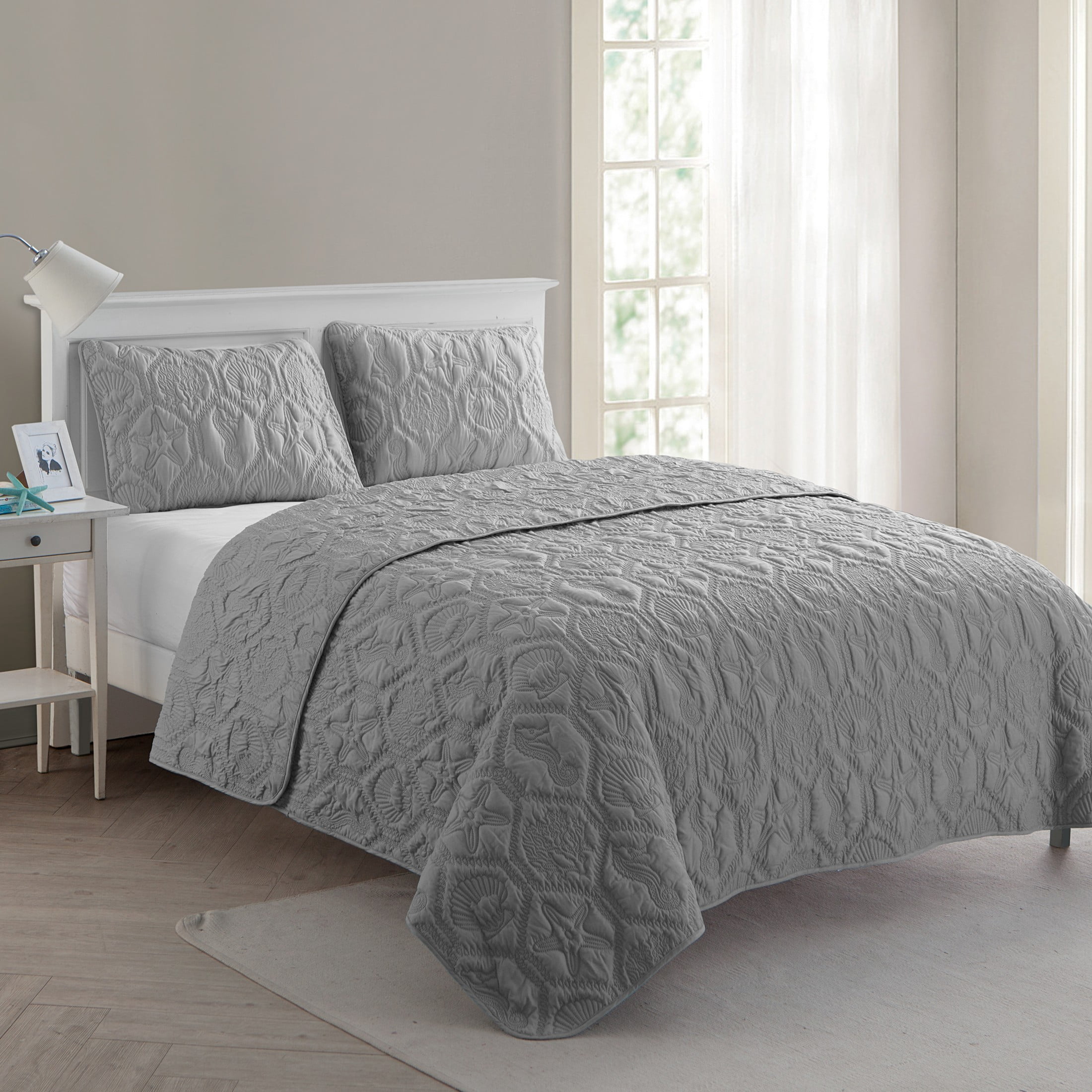 VCNY Home Shore Coastal 3-Piece Green Textured Sealife Quilt Set, Queen, Adult, Unisex