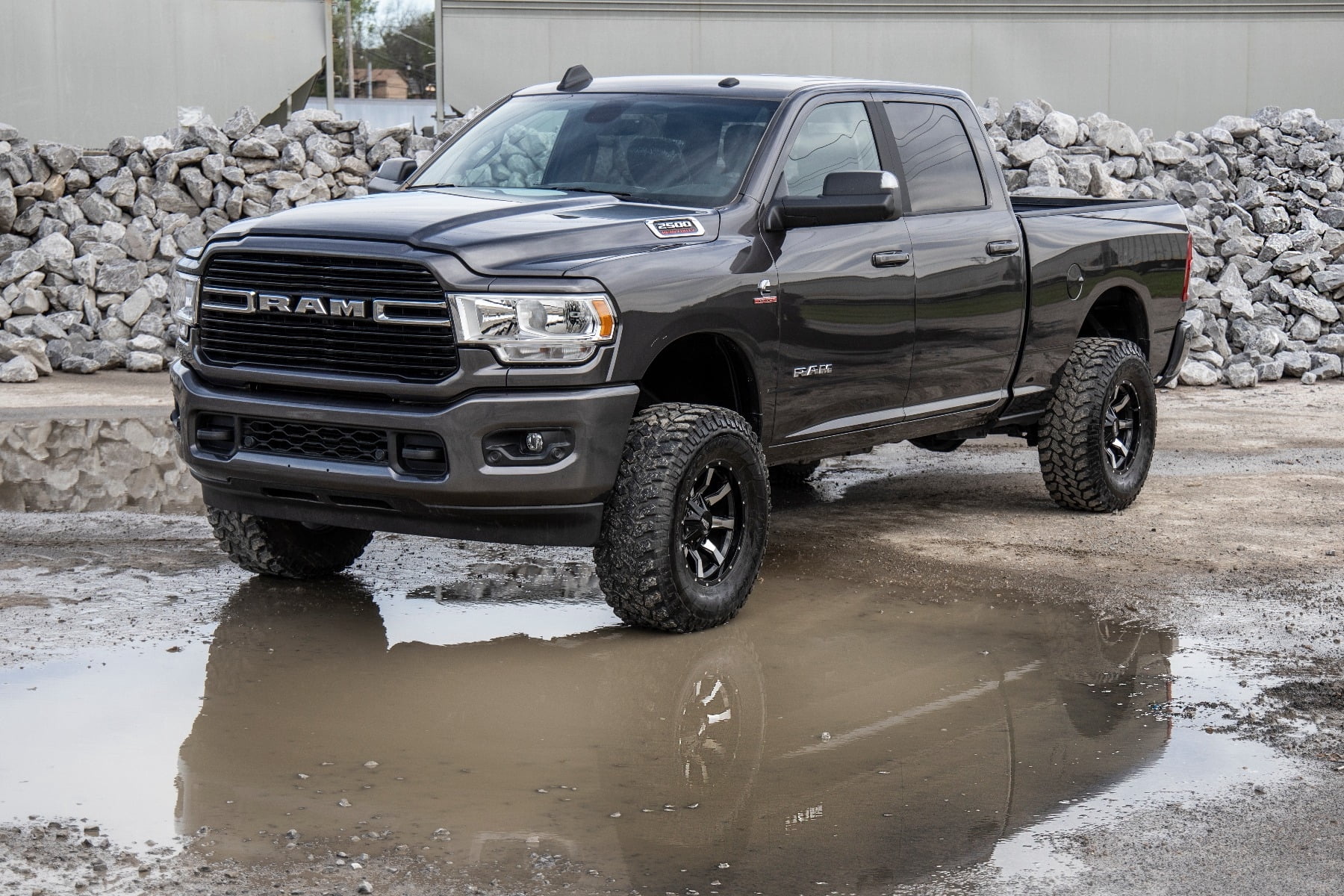 Rough Country 2.5" Leveling Kit for 14-22 Ram 2500