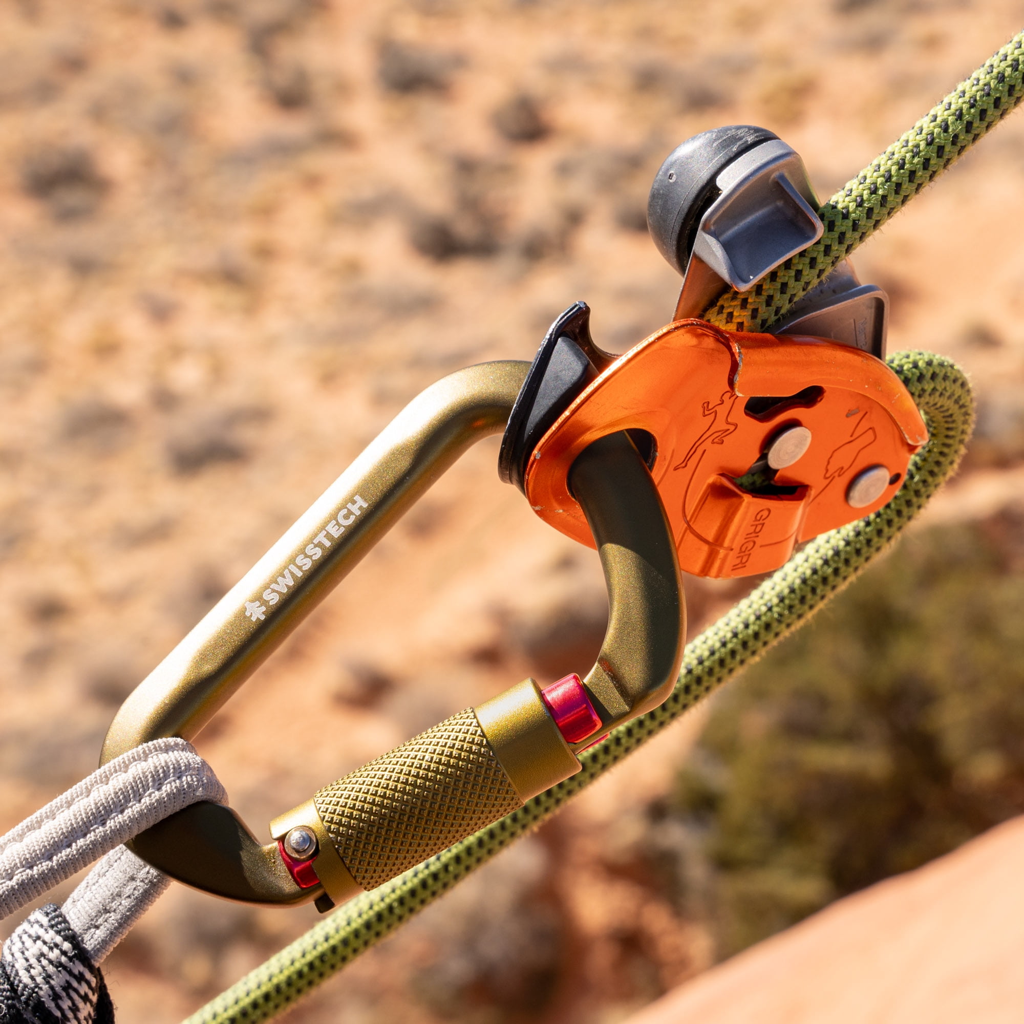 Swiss Tech 30KN Climbing Carabiners, 2 pack, Auto Locking, Lightweight, 7075 Aluminum