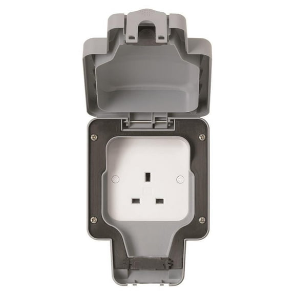 MK - Masterseal Plus 13A 1 Gang Outdoor Unswitched Plug Socket, IP66 Grey