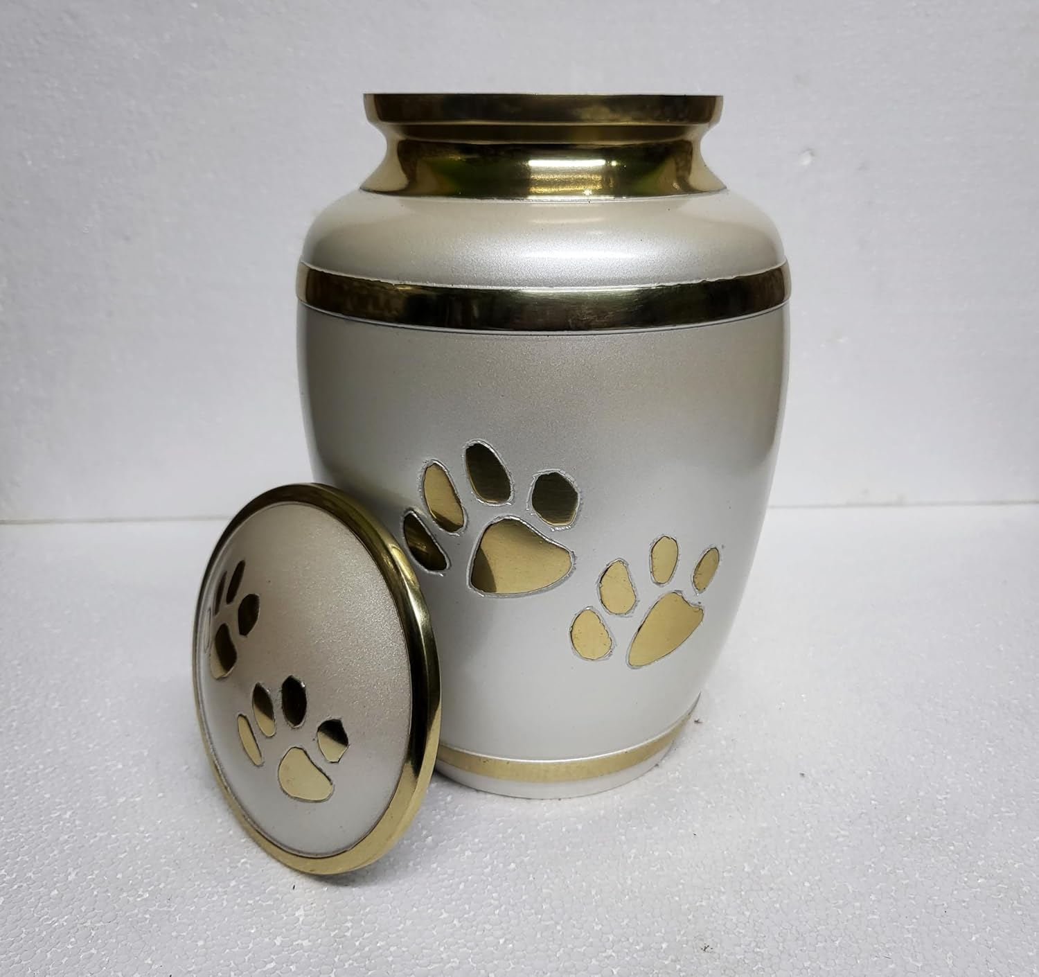 Elegant Pet Keepsake White Cremation Urn – 8-Inch Memorial Urn with Velvet Bag for Cherished Remembrance