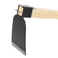 thumbnail image 3 of Binette à main ergonomique avec manche en bois et acier au carbone, légère, pour le jardinage et le désherbage à la maison, 3 of 4