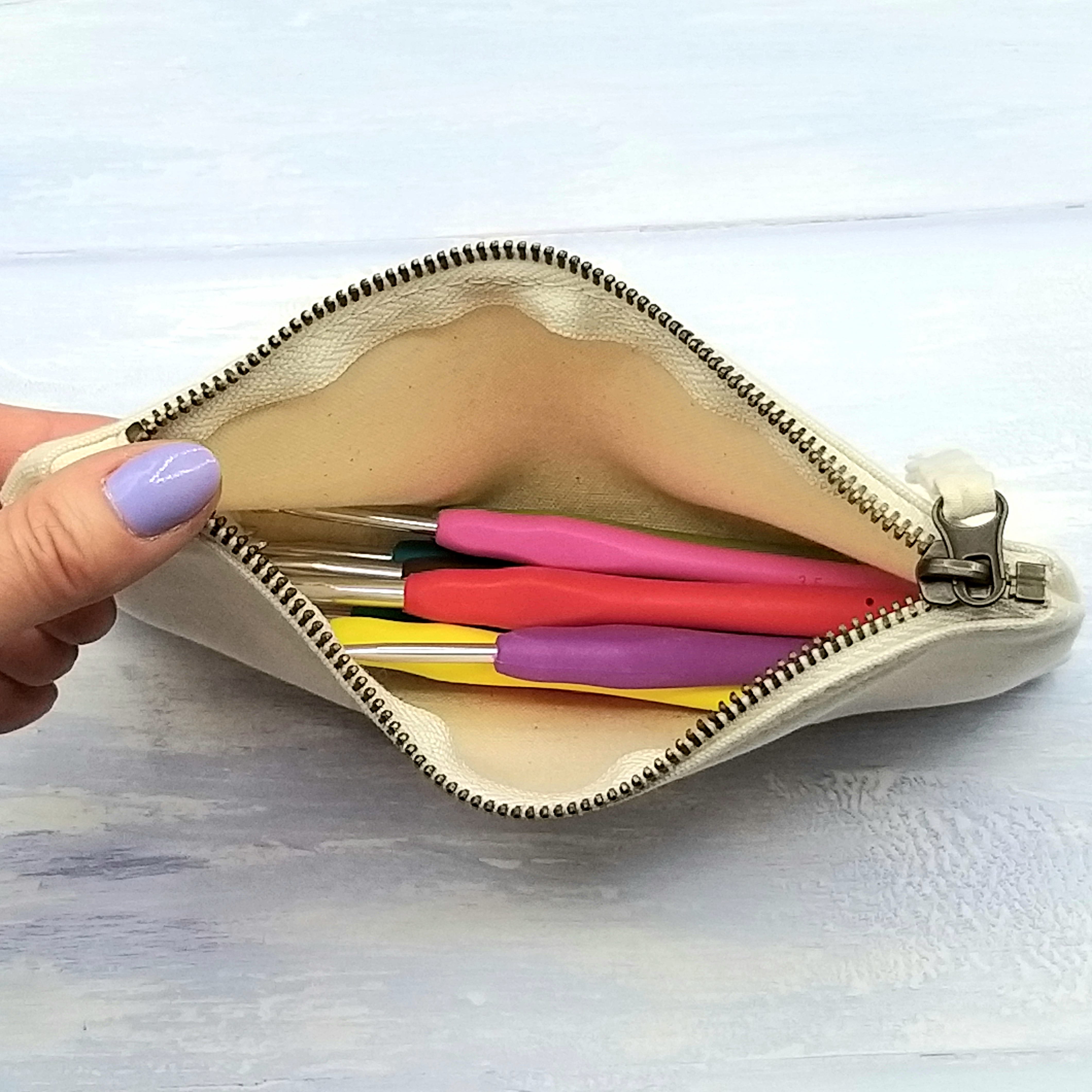 Crochet Hook Set - 9 hooks in a Cotton Wee Woolly Wonderfuls Case