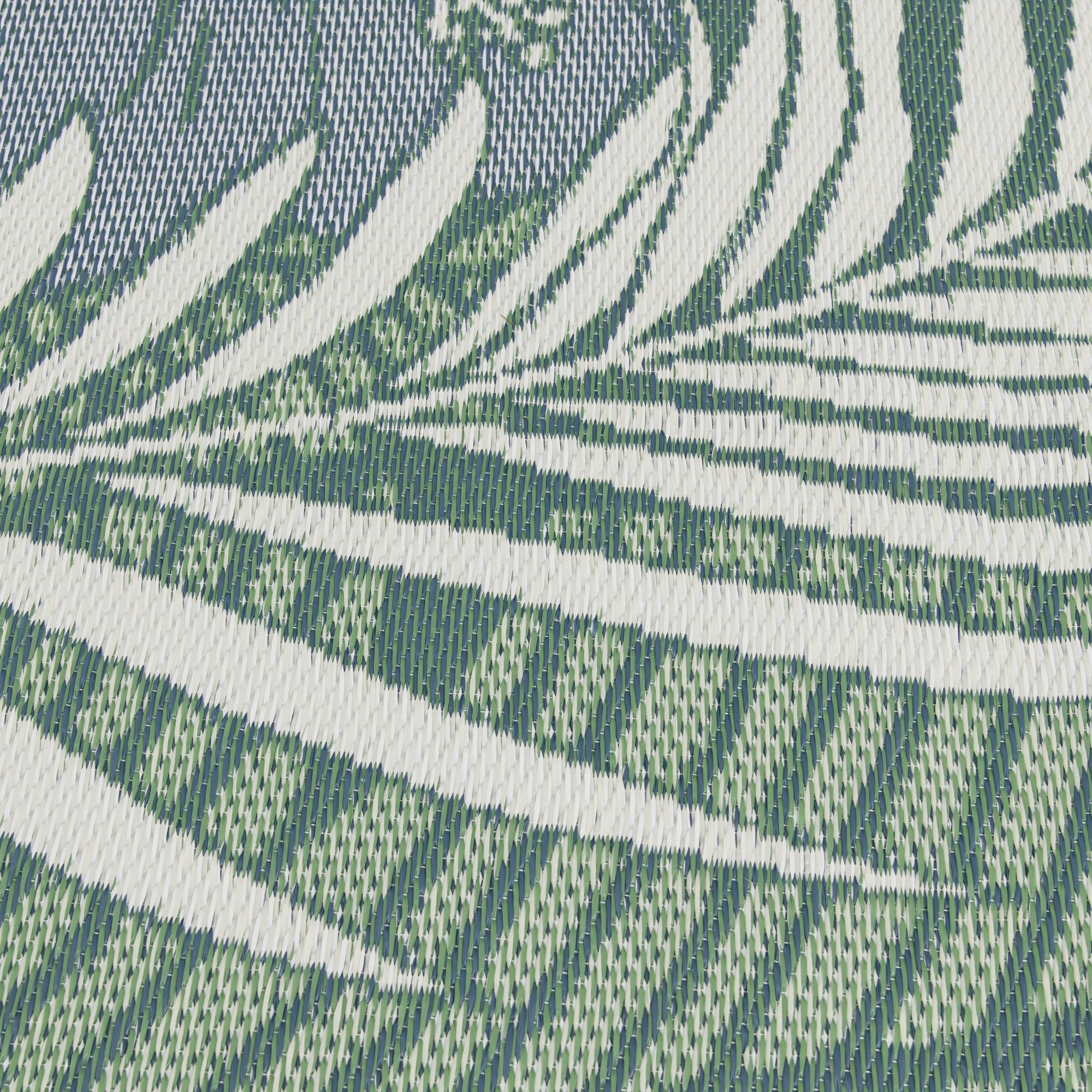 Mainstays Outdoor Rug, Blue/Green Palm, 5 ft x 7 ft