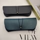 thumbnail image 2 of Estuche para gafas de sol Estuche portátil de PVC para gafas Funda protectora para gafas Bolsa blanda para gafas Estuche plano de moda para gafas, 2 of 6