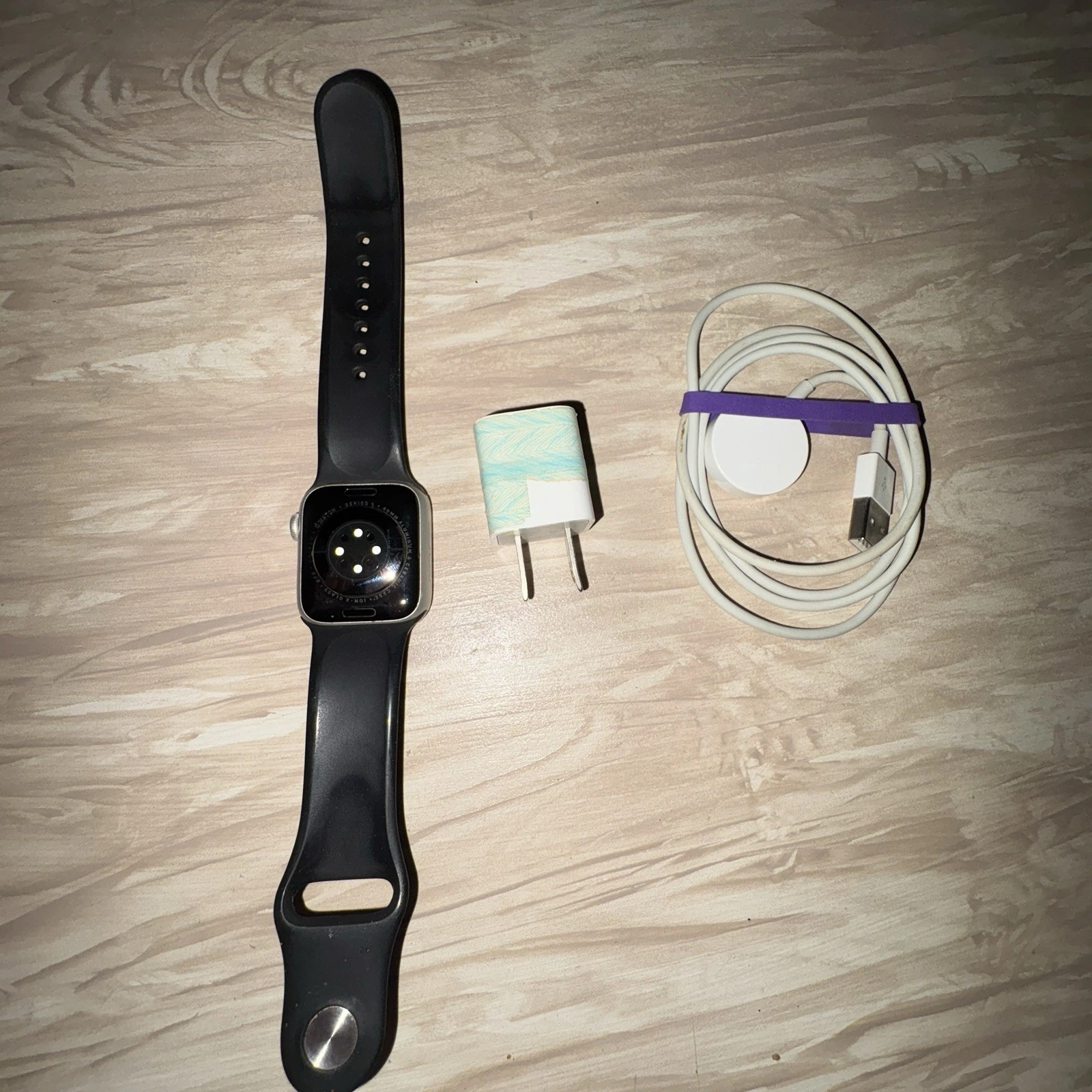Apple Watch Series 6 40mm GPS Ion-X Glass Aluminum Excellent