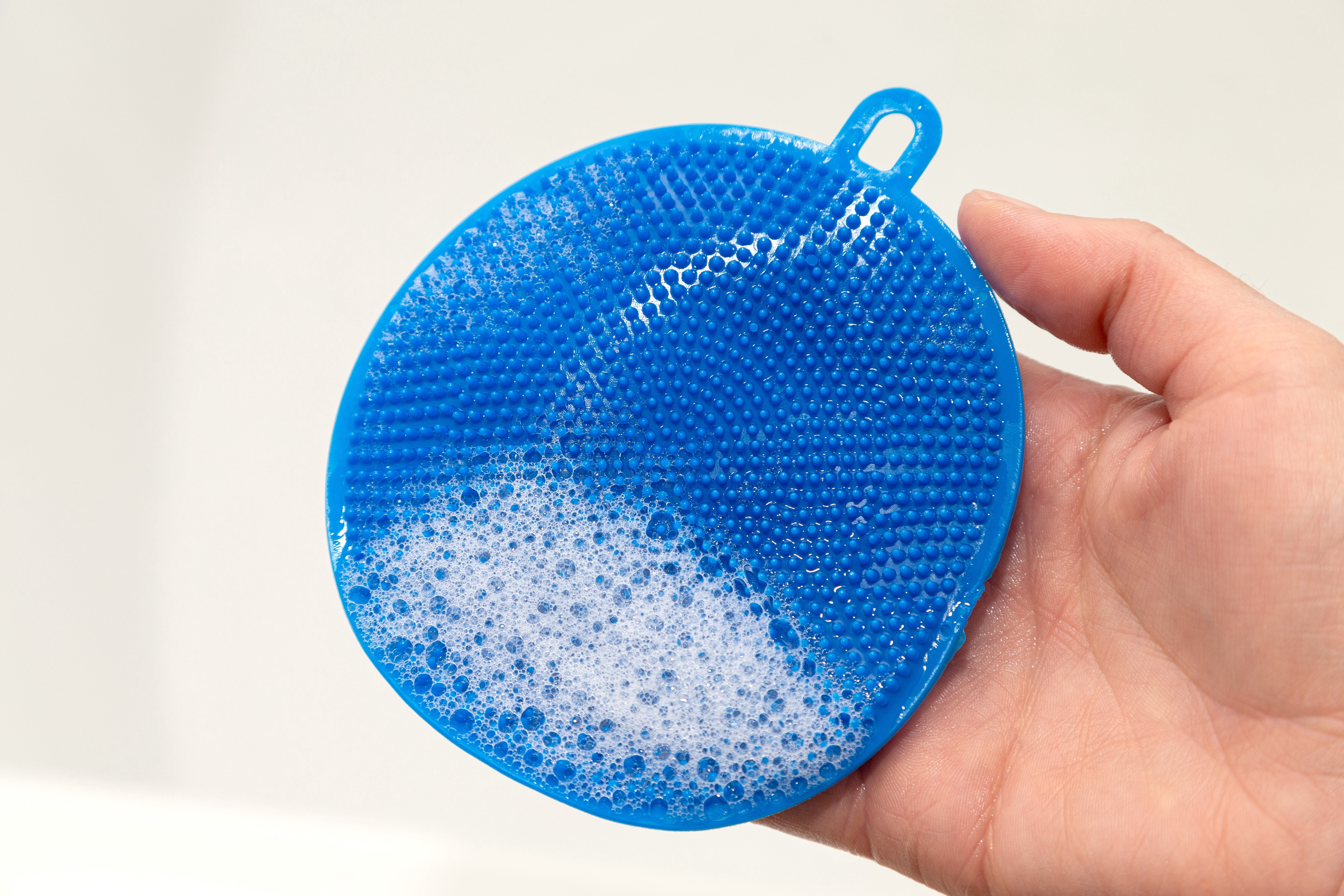 Bizzu Bath Sponges for Cradle Cap, Fast Drying Baby Bath Time Essential, Blue, Set of 3, Ages 0+