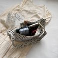 thumbnail image 2 of Bolso Bandolera para Mujer Con Forma Media Hobo Lona (lunares) Color Blanco, 2 of 8