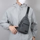 thumbnail image 1 of Bolso bandolera para hombre | Bolso de pecho ligero e impermeable de 0,2 kg | Mochila bandolera multifuncional para deportes al aire libre con puerto para auriculares para viajes y ocio, 1 of 6