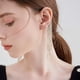 thumbnail image 4 of Pendientes De Borla De Diamantes Brillantes Sin Piercing Pendientes Colgantes De Oreja Para Mujeres Y Niñas Puños De Oreja De Hada Para Fiesta De Boda Nupcial Inevent AP006753-02, 4 of 6