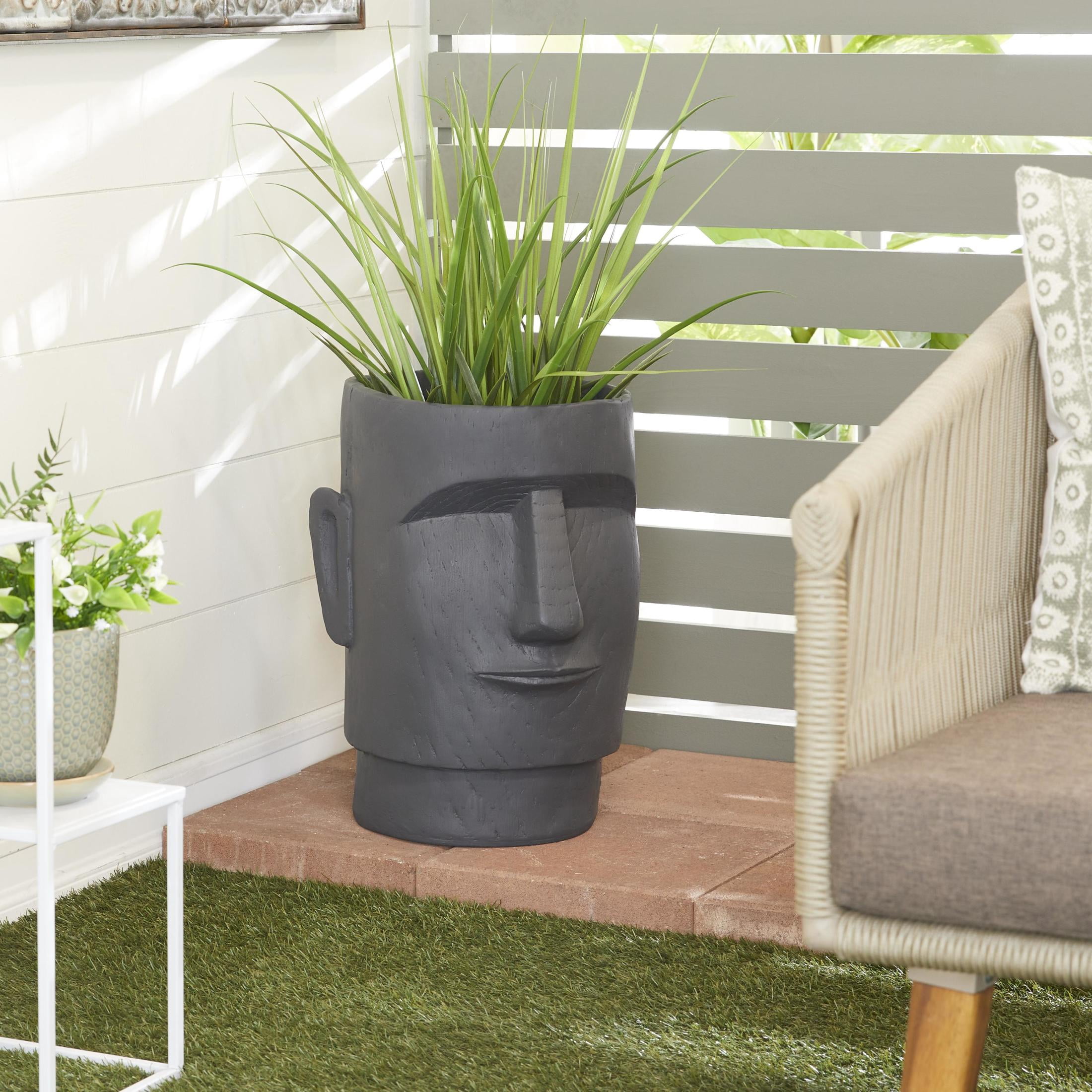 DecMode 13" x 18" Easter Island Dark Gray Magnesium Oxide Face Planter