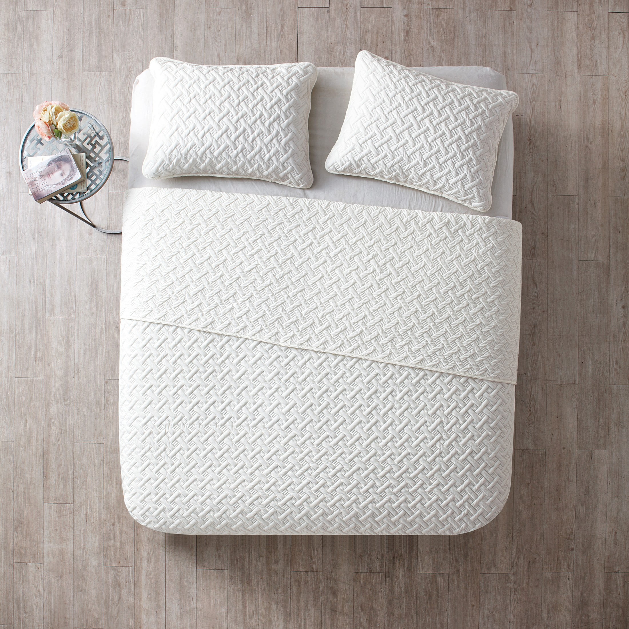 VCNY Home Nina 3-Piece White Geometric Quilt Set, Full/Queen, Adult, Unisex