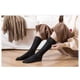 thumbnail image 4 of 1 par de calcetines de invierno cálidos de punto térmico Calcetines de pierna cálidos con forro de color sólido Calcetines de piso para negro Sunnimix calcetines de invierno para mujer, 4 of 5