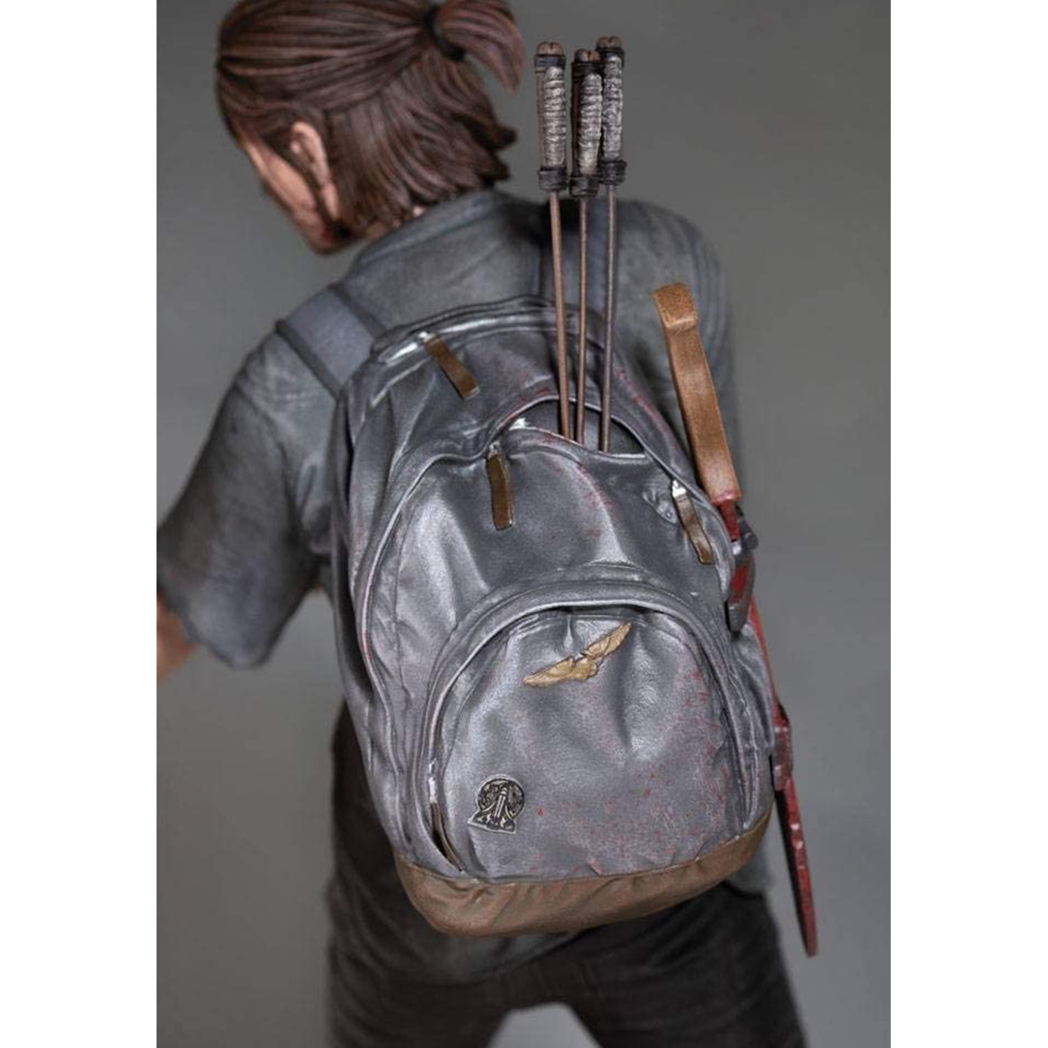 Figure - the last of us ii - ellie com o arco(with bow) - Dark Horse -  Colecionáveis - Magazine Luiza