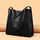 thumbnail image 4 of Bolsos de mano con declaración electrónica para la industria manufacturera, bolsos de viaje, bolsos tipo mensajero para ordenador, bolsos italianos tipo cubo, 4 of 5