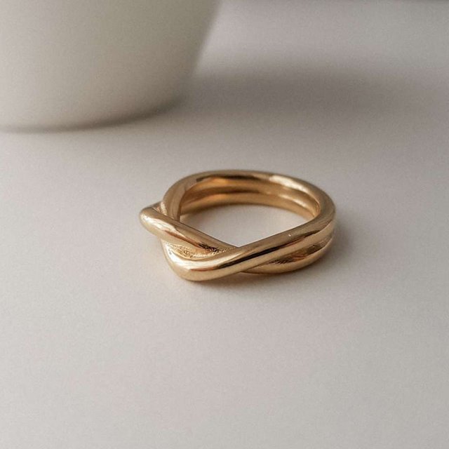 Anillo de oro K retro sencillo con diseño de diseñador europeo y americano para mujer, anillo de viento frío