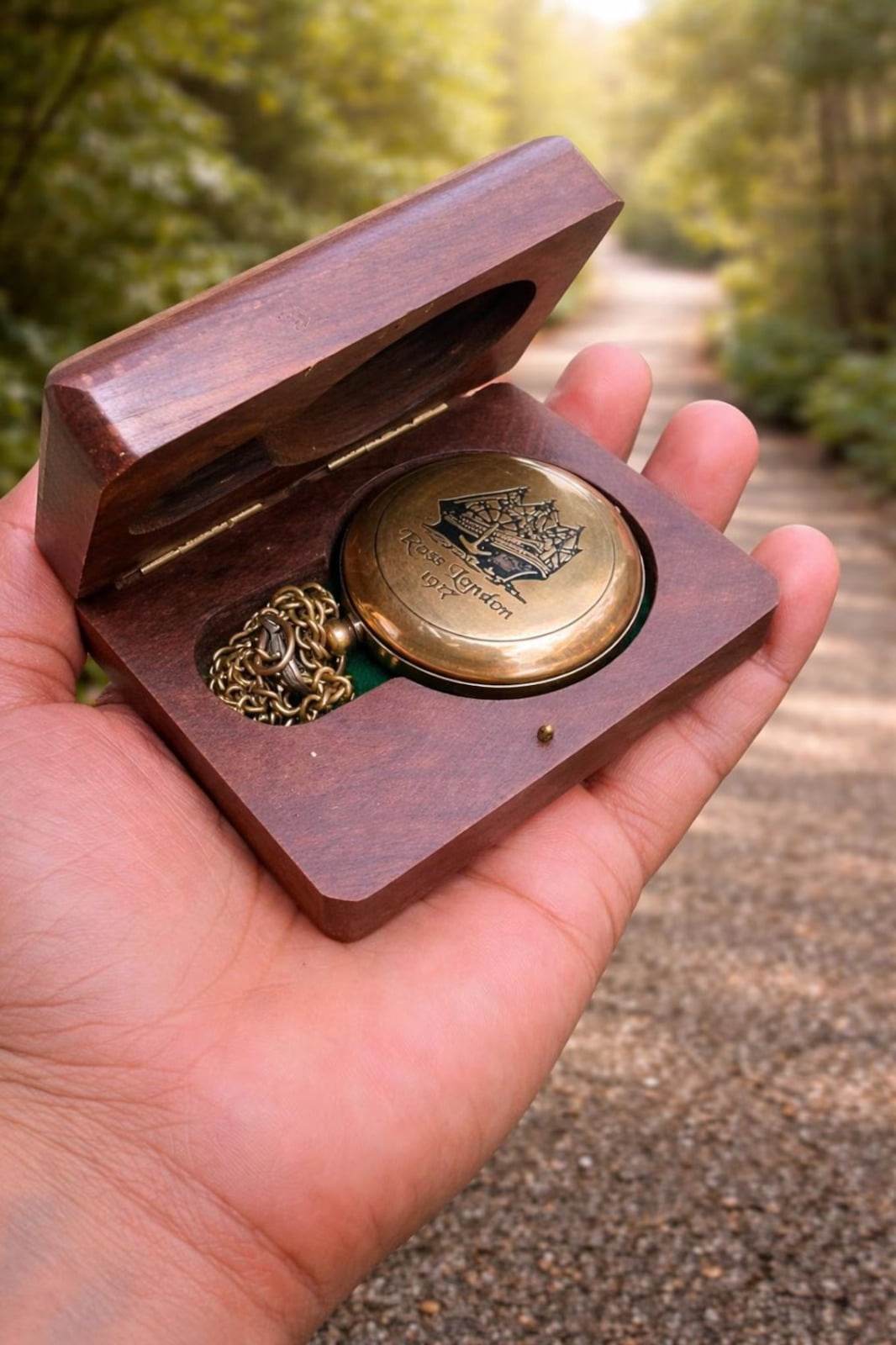 Personalised Ross London Antique Brass Pocket Compass – Vintage Maritime Compass | Custom Nautical Gift