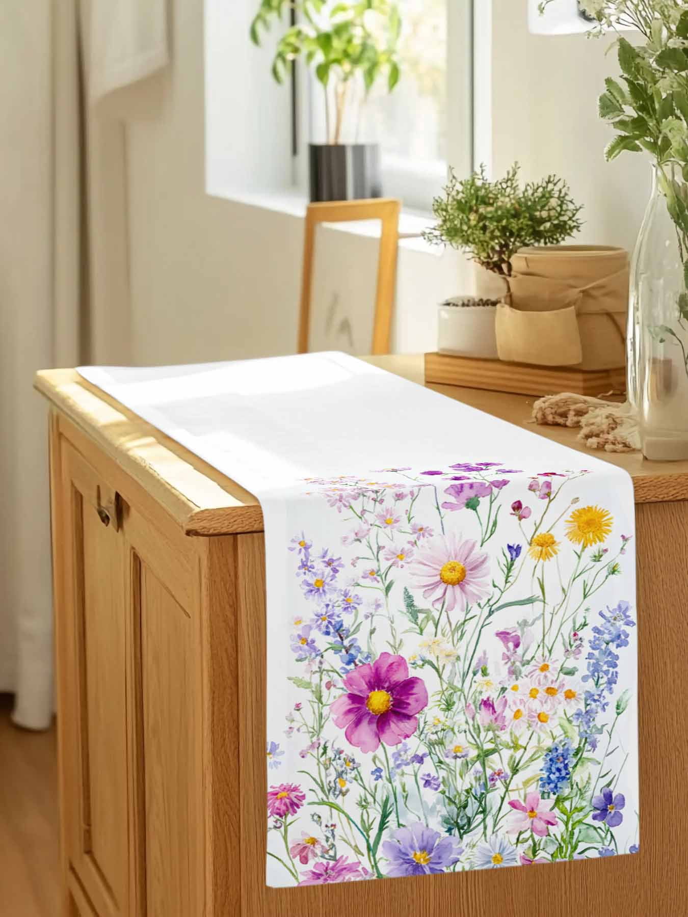 Flowers Spring Table Runner 90 Inches Long, Pastoral Pink Purple Floral Lavender Daisy Table Runners Tabletop Scarf Kitchen Dining Tables Decoration for Home Party Indoor Outdoor