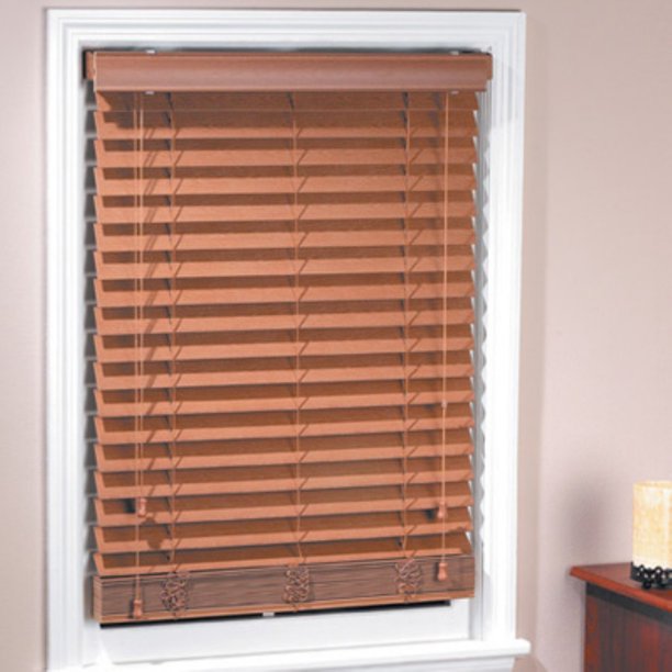 Madera Falsa 2" Faux Wood Plantation Blinds