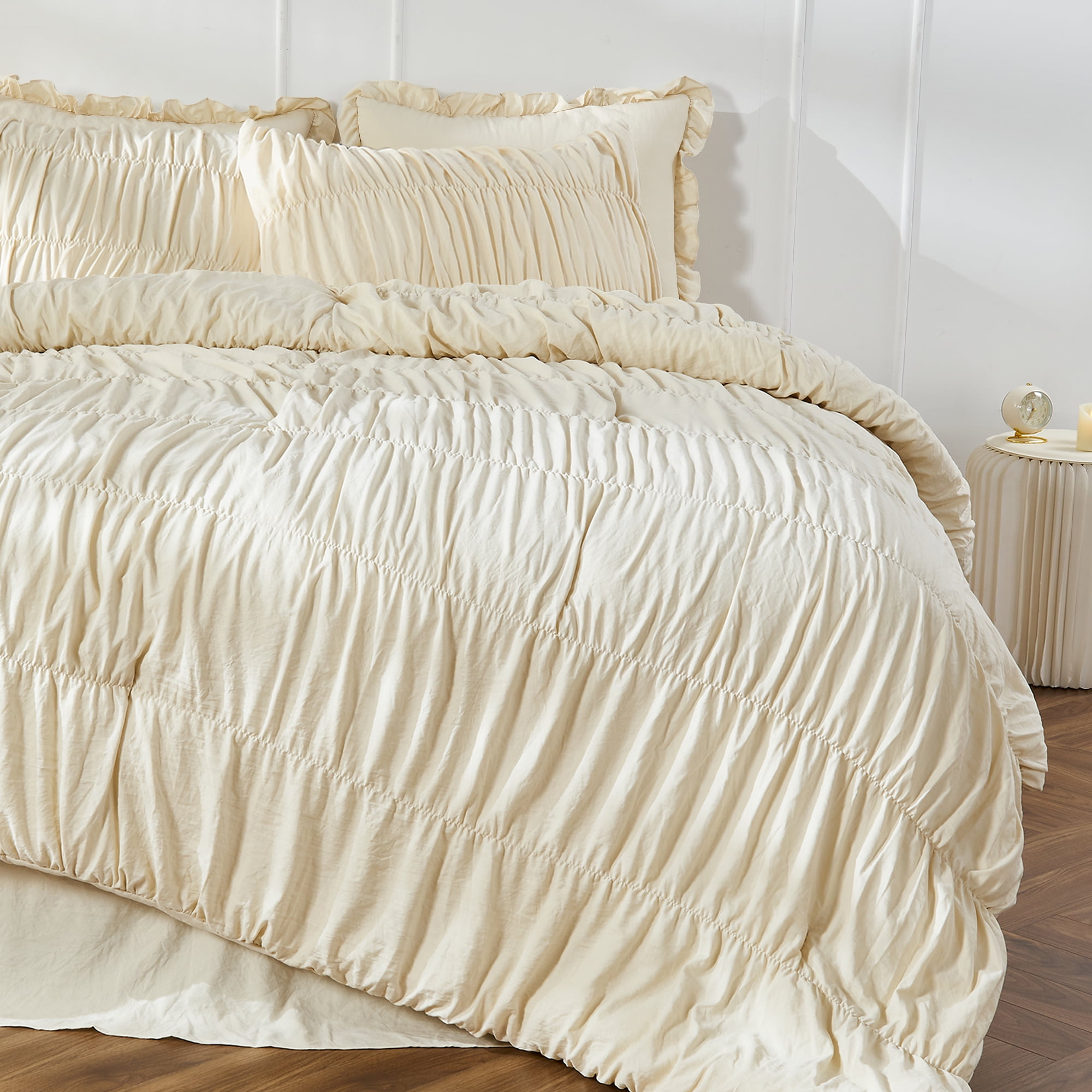 Bonlino Bedding Comforter Set Queen Bed - 3 Pieces Farmhouse Ruched Comforter Queen Size Bed Set Boho Shabby Chic Bedding for Bedroom, Fluffy Ruffle Comforter with 2 Pillow Shams (Wheat, Queen)