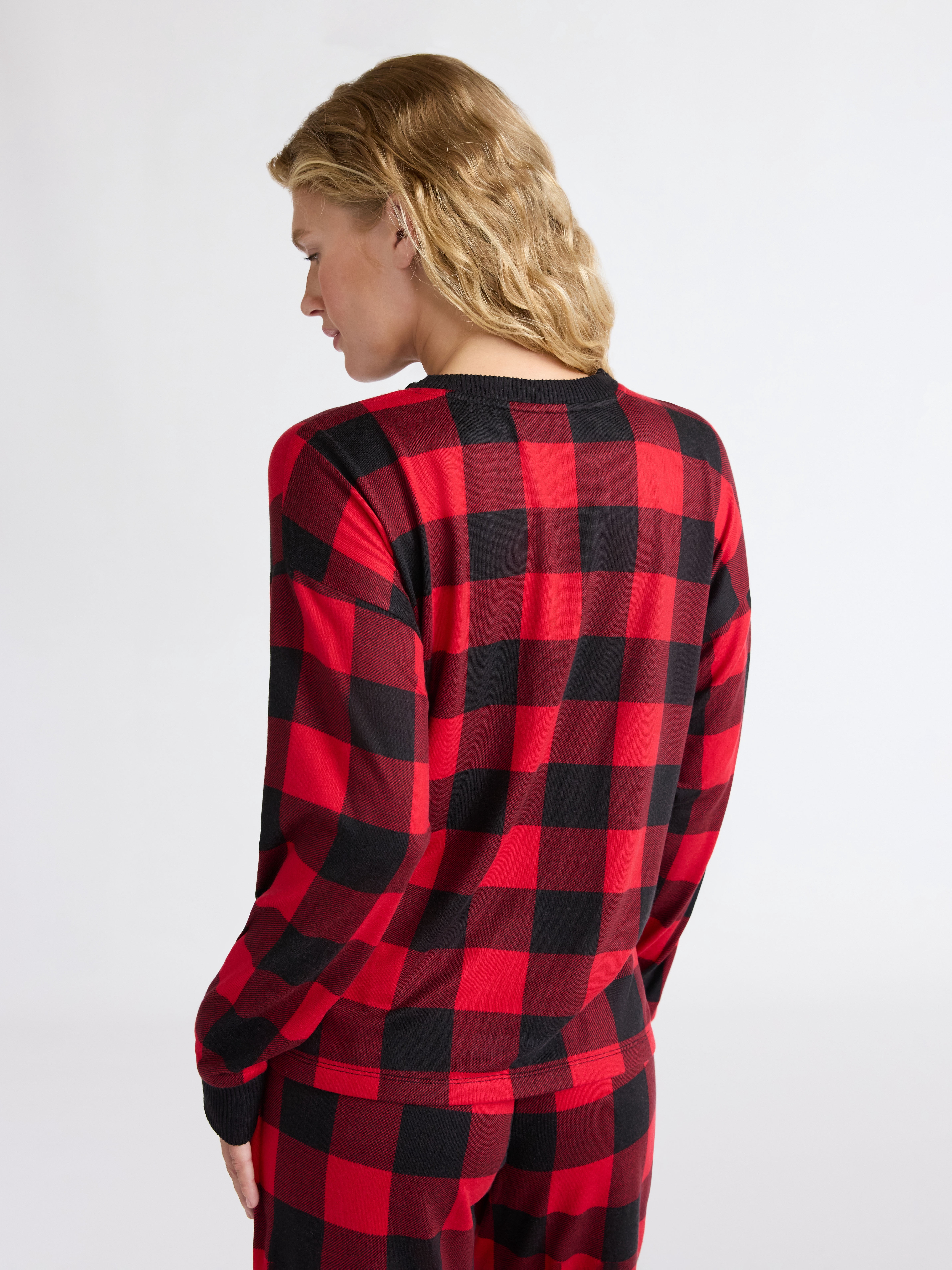 Joyspun Women's Cozy Lounge Collection Hacci Knit Sleep Top with Long Sleeves, Sizes XS-3X