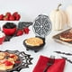 thumbnail image 4 of Dash Spiderweb Mini Waffle Maker Halloween produce gofres Superficies fáciles de limpiar y antiadherentes. Haz tus propias delicias caseras de Halloween blanco, 16.3 cm de largo x 12.7 cm de ancho x, 4 of 5