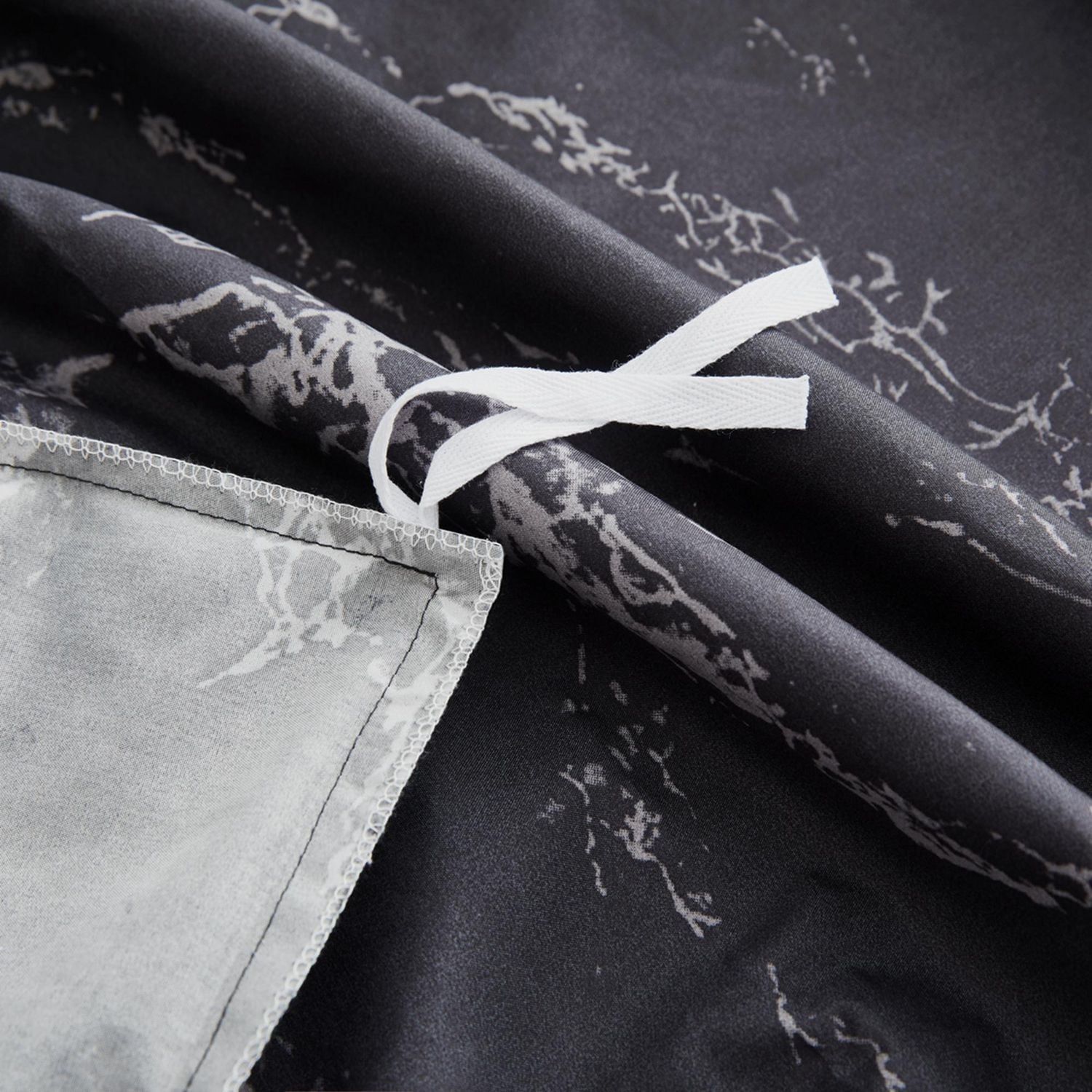 Marina Decoration Ultra Soft Silky Zipper Rich Printed Rayon from Bamboo All Season Duvet Cover Set with Pillowcases